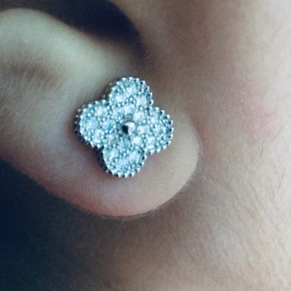 .30CARAT Diamond Moissanite Studs - Picture 8 of 12